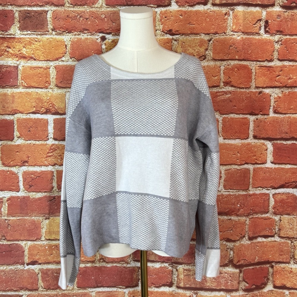 Tahari Women's Gray White‎ Check Long Sleeve Pullover Sweater Size Large Stretch